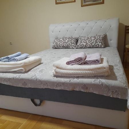 For You Apartman Ni Kültér fotó