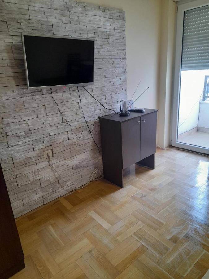 For You Apartman Ni Kültér fotó